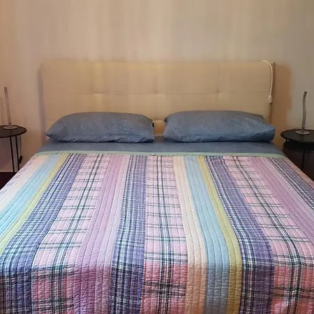 Apartman Flora Moltrasio